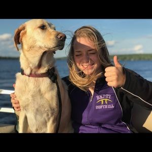 Meet your Posher, Alyssa